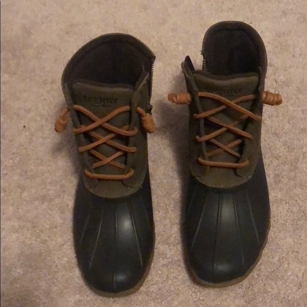 Olive green and black sperry boots. Never worn